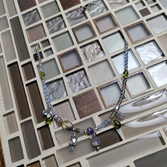 Vintage Silver & AB beads necklace - Picture 2 of 8